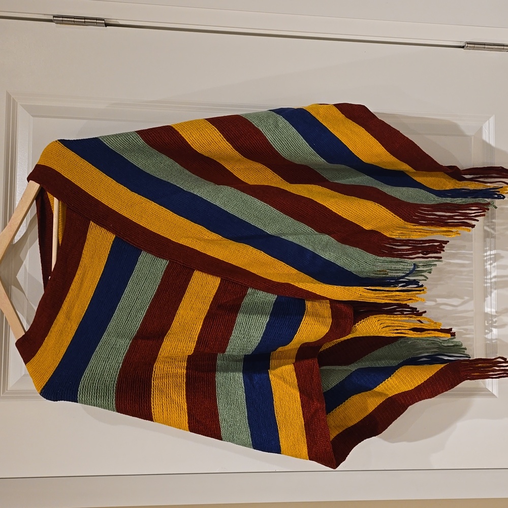 Multicolored knitted shawl